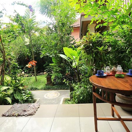 Frangipani Bungalow Ubud  Bagian luar foto
