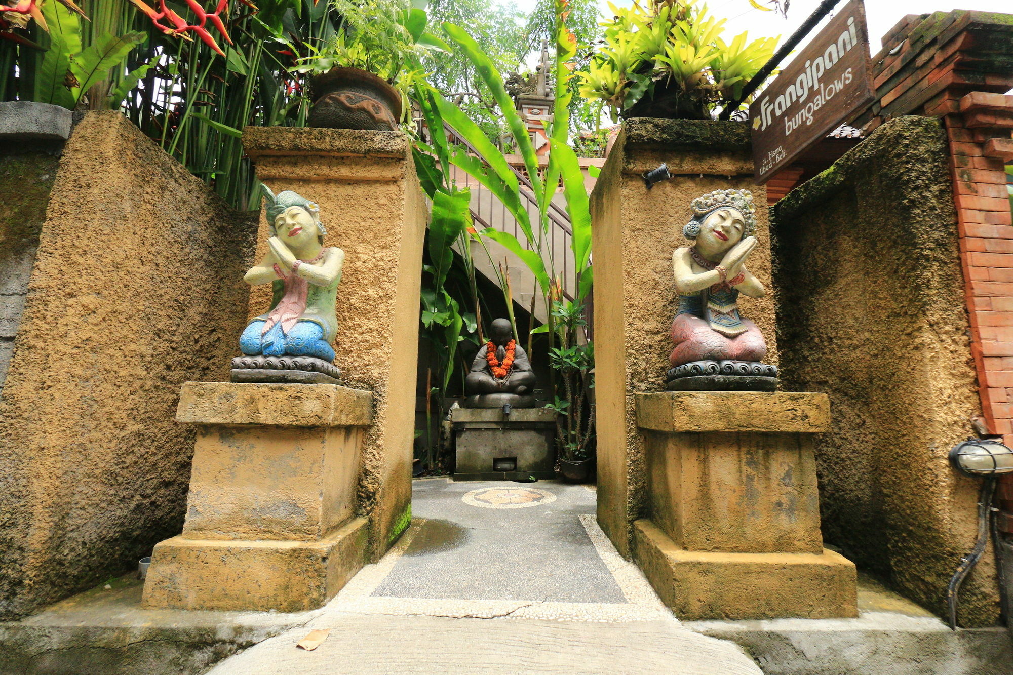Frangipani Bungalow Ubud  Bagian luar foto
